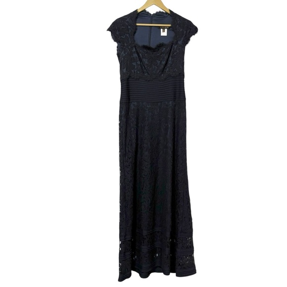 Tadashi Shoji Navy Blue Lace Maxi Dress Size 6 Formal Party Classic - Picture 1 of 5